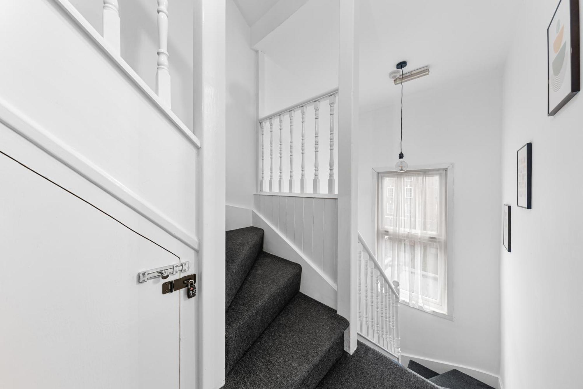 The Holloway Suite - 1Br Modern Apartment ลอนดอน ภายนอก รูปภาพ